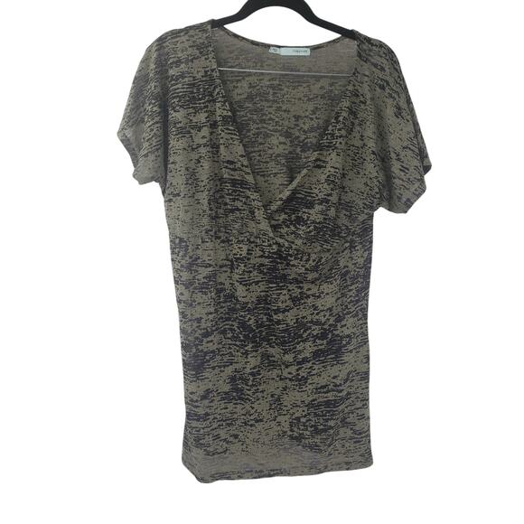 MAURICES Green Lightweight V-Neck Top Womens Size Large L - Picture 1 of 4